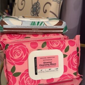 Sephora Glowing Cleansing Wipes - Pack of 3